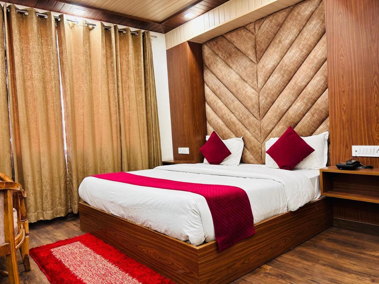 Yog Maya Regency B&B Shimla Bagian luar foto